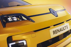 Renault celebra la prórroga del Plan MOVES III adelantando los hasta 7.000 euros de ayudas a la compra de sus coches eléctricos