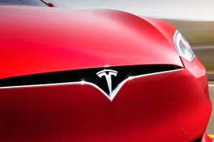 Ni uno ni dos, Elon Musk anuncia tres nuevos coches eléctricos «especiales» para la gama Tesla, ¿cuáles serán?