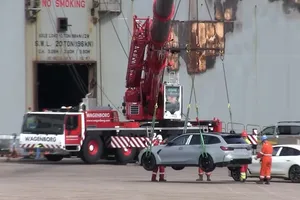 La reputación de BMW está a salvo, los coches del carguero incendiado Fremantle no llegarán a las calles