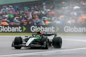 Lewis Hamilton vuelve a ganar y logra un récord histórico en Silverstone