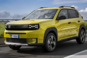 FIAT presenta oficialmente el nuevo Grande Panda, un SUV híbrido y eléctrico de carácter global con un precio de salida inferior a los 19.000 €