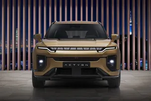 Descubre el moderno KGM Actyon 2025, un SUV tan elegante como el Range Rover Velar y con un histórico nombre de SsangYong