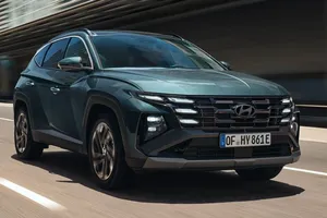 El nuevo Hyundai Tucson PHEV de tracción delantera ya tiene precios, el SUV híbrido enchufable es ahora más barato