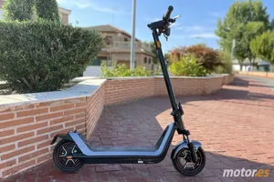 Probamos el NIU KQi 300X, un patinete eléctrico potente y sofisticado para dominar cualquier terreno