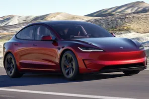 Italia - Junio 2024: El Tesla Model 3 da la sorpresa