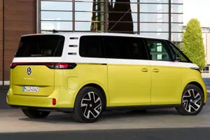 Volkswagen revoluciona su microbús eléctrico, el ID. BUZZ 2025 refuerza su posición frente al Multivan con un notable equipamiento