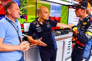 El clan Verstappen teme que Red Bull sufra el ‘síndrome Aston Martin’: «No debería decirlo, pero lo haré de todos modos»