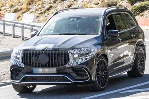 La renovación del Mercedes-GLS 63 4MATIC+ está en marcha, primeras fotos espía del segundo «facelift» que llegará en 2025