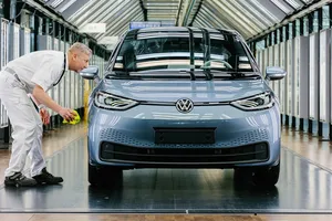 Volkswagen y Ford, en riesgo de recibir sanciones de la UE por no cumplir los objetivos de CO2 para 2025