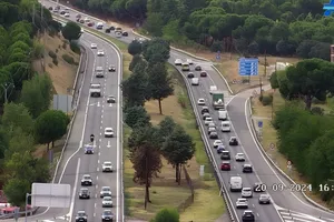 La DGT aclara el significado de la nueva señal de peligro que confunde a miles de conductores