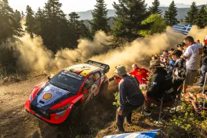 El enésimo giro de guion del Acrópolis Rally coloca a Thierry Neuville al frente de la prueba