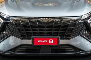 El nuevo SUV de EVO se llama EVO8, tiene 7 plazas y más de 200 CV para enfrentarse al esperado Dacia Bigster