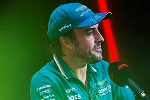 Fernando Alonso pisotea las esperanzas de Aston Martin