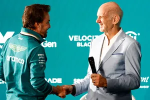 La frase de Frank Williams que molestó a Newey: «Aún hoy no estoy de acuerdo, no creo que Alonso lo sea menos que yo»