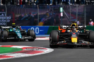 Helmut Marko hace una predicción sobre Max Verstappen y Aston Martin que va a doler mucho en Mercedes