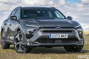 El Citroën C5 X pierde una importante versión, llega la nueva gama más simple y reducida