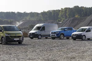 Volkswagen sube la apuesta en el sector de las furgonetas frente a Ford o Stellantis, y no es más tecnología o mejor precio