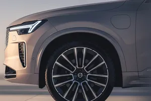 El 'importante' punto débil del nuevo Volvo XC90 PHEV y cómo, al mismo tiempo, su mayor ventaja, que está en tus manos valorar