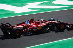 Carlos Sainz prolonga su estado de gracia y estrena su casillero de poles en 2024