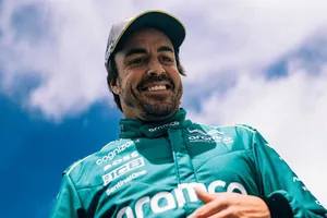 Fernando Alonso, ¿más allá de 2026?: “Mentiría si dijera que no lo he pensado, con Newey la victoria está más cerca”