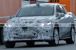 El nuevo Mercedes GLA (Eléctrico) sorprende con un facelift en pleno desarrollo, un cambio de rumbo al descubierto en estas fotos espía