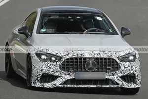 El Mercedes CLE AMG más potente y radical estrena su motor V8 ECO en unas nuevas pruebas en Nürburgring