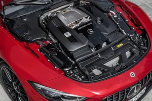 ¿Exceso de optimismo? Mercedes espera que sus clientes den un salto de fe pasando del V8 a lo eléctrico