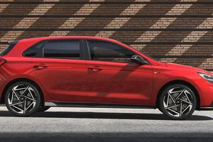 Malas noticias para el Skoda Scala, este renovado Hyundai está en oferta con más de 5.500 € de descuento y apunta líder del segmento C