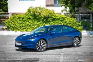 España - Septiembre 2024: El Tesla Model 3 se queda a las puertas de la gloria