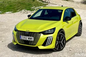 Italia - Septiembre 2024: El Peugeot 208 recupera terreno y se acerca al Renault Clio