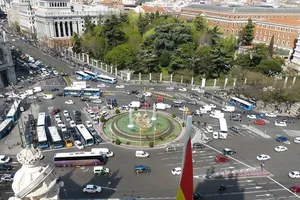 Estas son las nuevas ayudas, de hasta 2.000 euros, si entregas un coche sin etiqueta para achatarrar en la Comunidad de Madrid