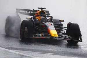 Max Verstappen deja el Mundial al borde del KO tras completar la machada y ganar en Interlagos