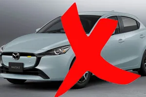 Holanda se despide del Mazda2 auténtico, el híbrido salva a Mazda de multas, pero no al cliente de pagar más