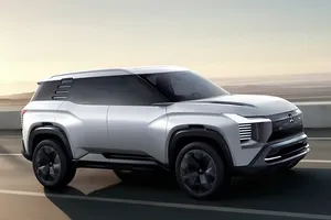 Mitsubishi DST Concept, un derroche de diseño y tecnología que anticipa el regreso del Montero a Europa