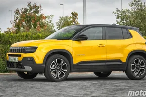 La gama 2025 del Jeep Avenger llega a España con acabados mejorados, nuevos precios y ChatGPT