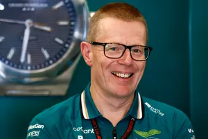 ¡Andy Cowell revoluciona Aston Martin! Mike Krack pierde poder y también cambian los roles de Cardile y McCullough