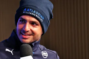 Carlos Sainz y su primera impresión de Williams: "Vi un sitio antiguo..."