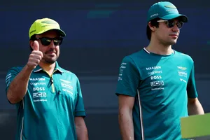 Tras las palabras de Alonso, ahora es Aston Martin quien reacciona a los rumores sobre Verstappen
