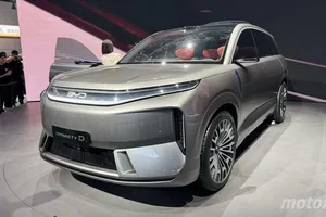 BYD no le teme a las marcas de lujo europeas, y el nuevo Dynasty-D es la prueba de ello
