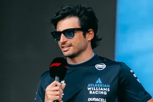 Carlos Sainz pide disculpas