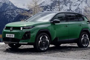 Nuevo Citroën C5 Aircross 2025, renovación total para el SUV francés que estrena una variante eléctrica