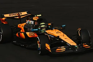 Lando Norris reclama el mando y Yuki Tsunoda da la cara en los primeros libres de Suzuka