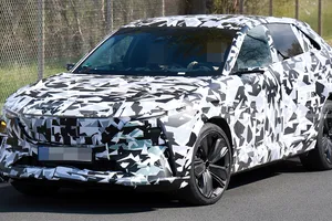 Tras el Mazda6e llega un nuevo SUV, el Mazda CX-6e eléctrico ha sido cazado en Europa