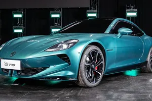 MG da luz verde a un coche que pedíamos a gritos y hará realidad este deportivo eléctrico coupé 2+2