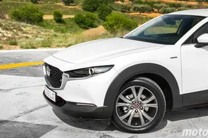 El SUV híbrido japonés de reputada fiabilidad y que roza lo premium está en oferta con más de 5.000 € de descuento