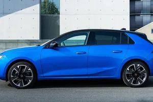8.500 € de descuento para el compacto alemán que amenaza al BYD Dolphin por precio y autonomía