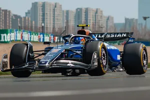 Sainz desvela la gran debilidad del Williams: “Estamos claramente por detrás de Racing Bulls en eso”