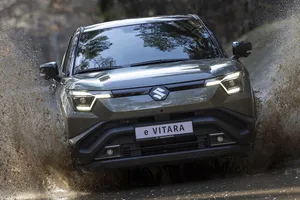 El primer Suzuki Vitara eléctrico entra en escena, su sistema 4x4 lo convierte en un rival temible