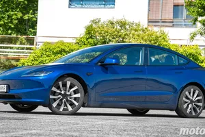 ¿Cómo es el Tesla Model 3 más barato que puedes comprar? Esta es su autonomía y precio (con y sin MOVES III)
