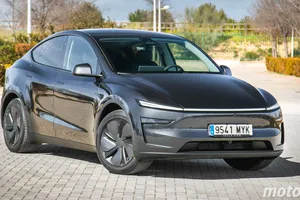 Europa - Febrero 2025: Tesla superada por los coches chinos; el Dacia Sandero lidera